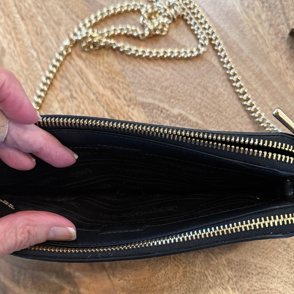 Kate Spade small Black crossbody with Gold Chain - Picture 6 of 7